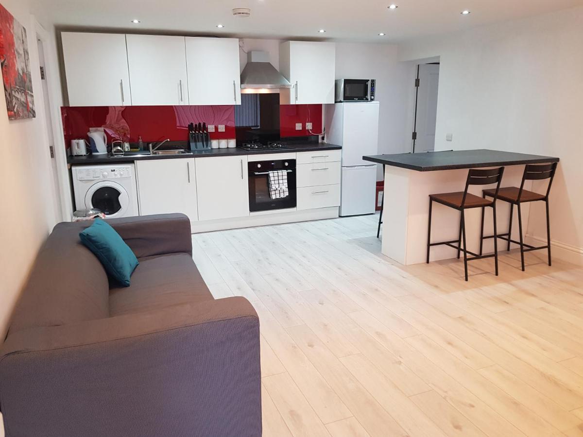Central Windsor 2 Bedroom Flat With Free Parking Exteriér fotografie