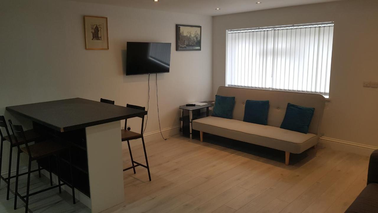 Central Windsor 2 Bedroom Flat With Free Parking Exteriér fotografie